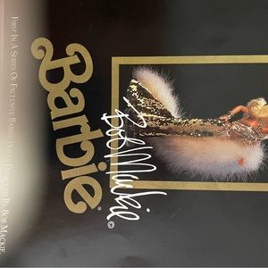 1st editing Bob Mackie (gold Barbie) in clear box